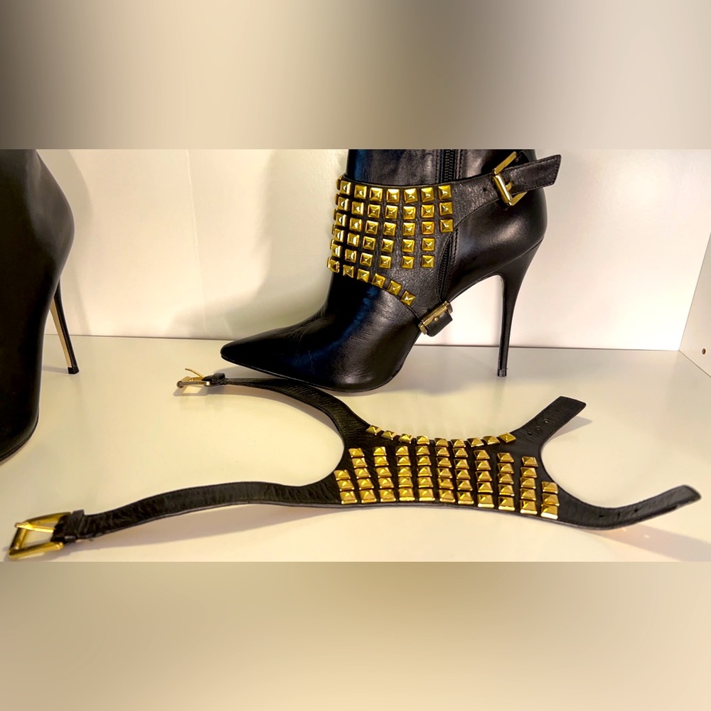 Leather with Gold Studs Shoe Buckle